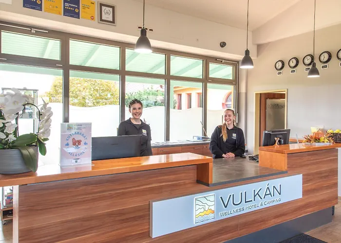 Vulkan Wellness & فندق 4*